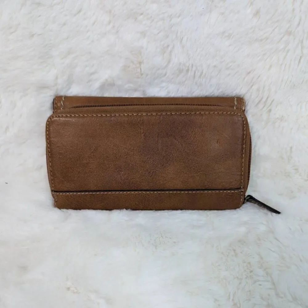 BOC Born Concepts Amherst Deluxe Wallet Vinyl Snap Closure Multi Pocket